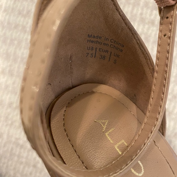 Aldo Nude Heels - Picture 4 of 6